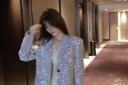 张凌赫古偶剧庆功宴遭粉丝风波娱乐圈八卦大揭秘！